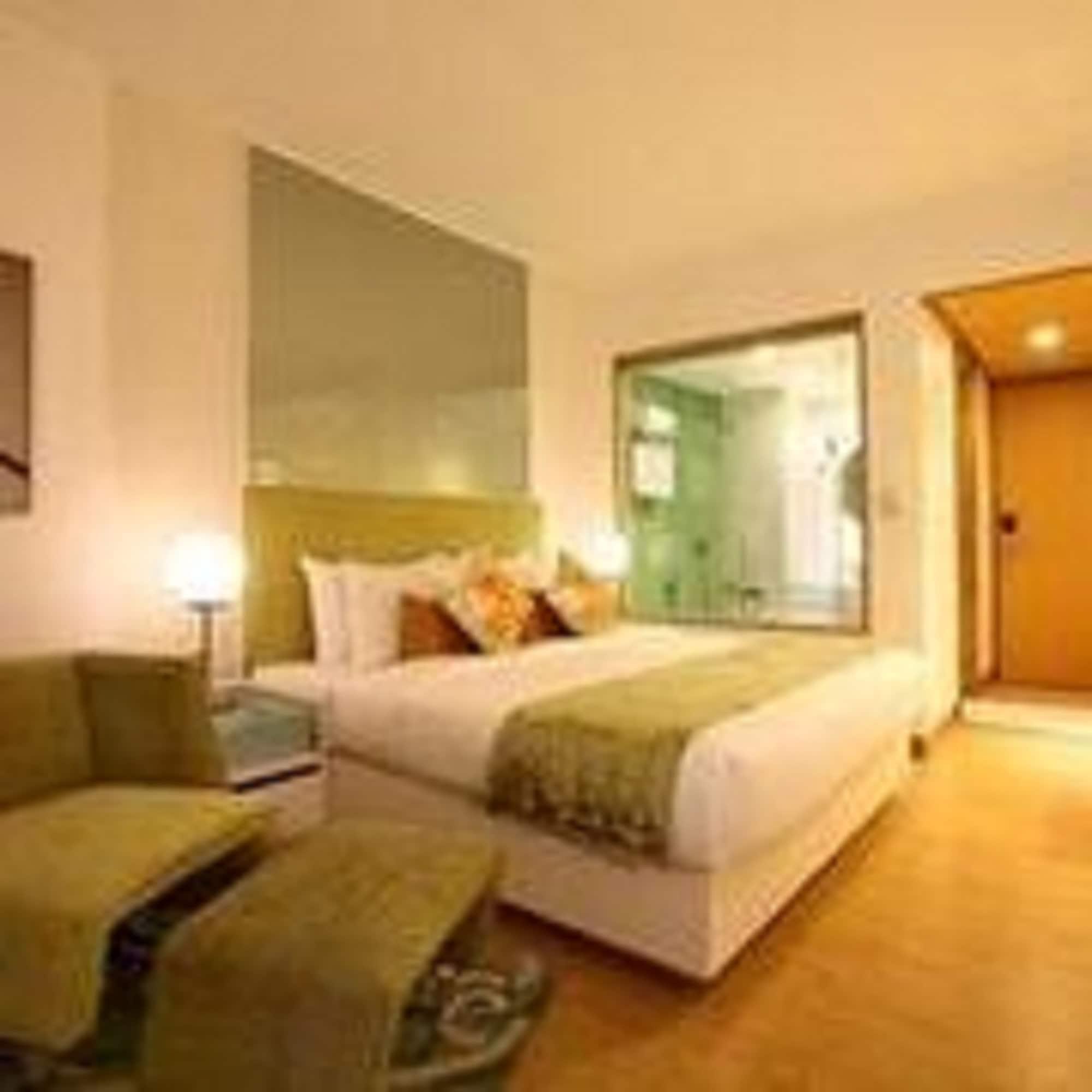 Yogi Executive, Navi Mumbai Hotel Exterior photo